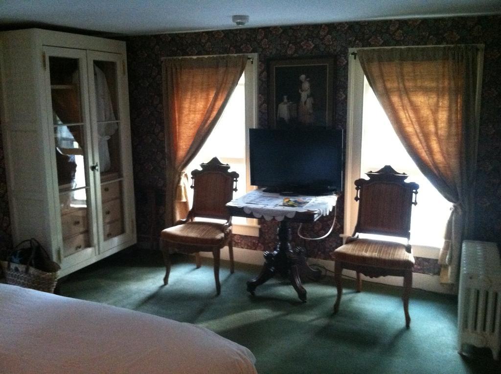 Bushnell House Вестбрук Номер фото